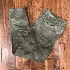 💚💙 Camo Skinny Pants 💙💚